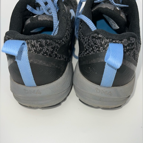Nice Brooks Divide 1 Women's Trail Running Shoes Size 9 B (Medium) Black Blue - Picture 6 of 9